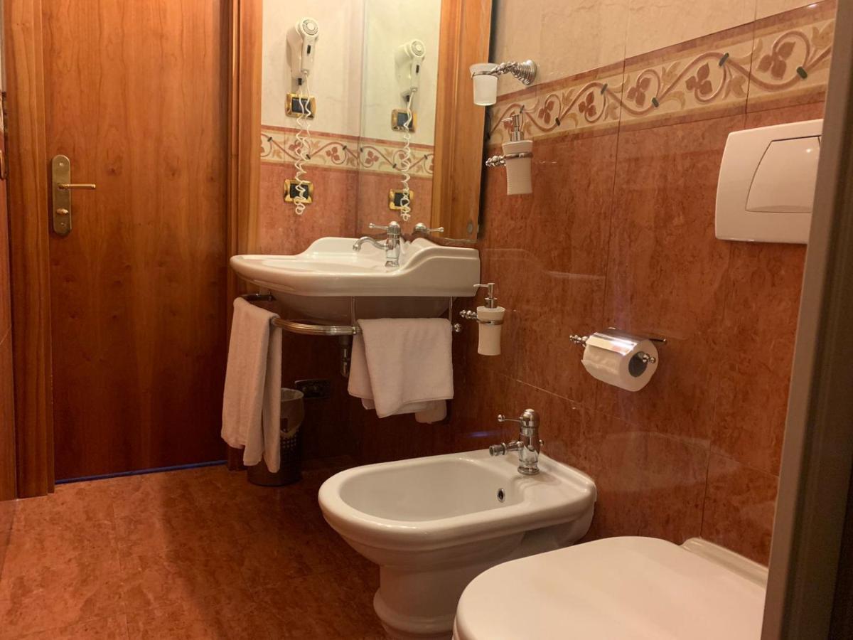 Consoli Romani Vatican Rooms Exterior foto